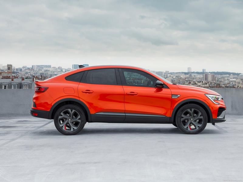Renault-Arkana_EU-Version-2022-1600-18