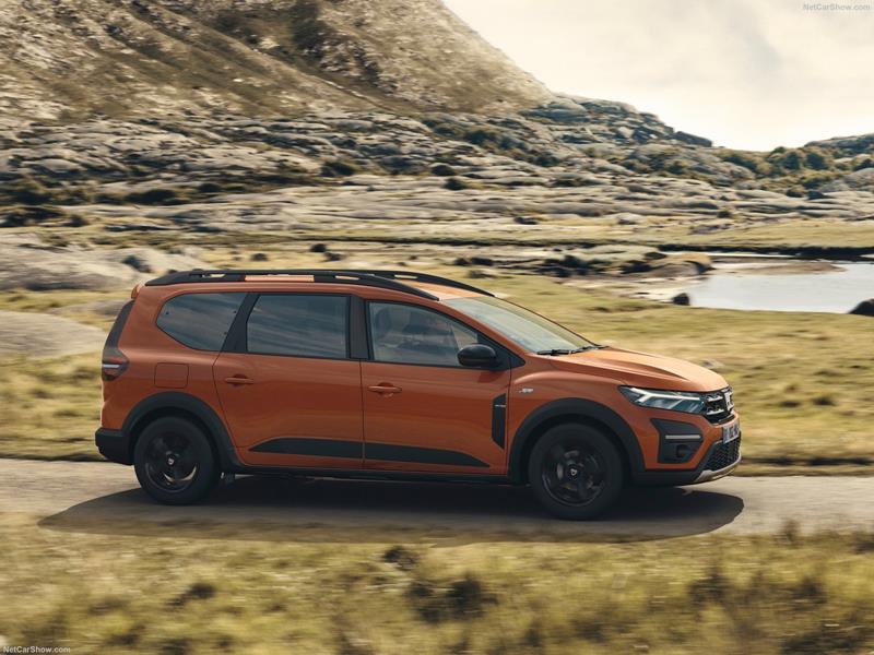 Dacia-Jogger-2022-1600-03